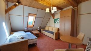 Pokoje Gościnne przy kościele Wang.