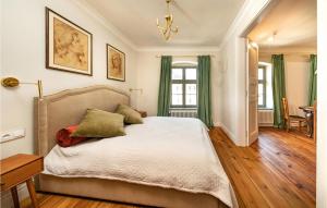 Stunning apartment in Torun with WiFi and 1 Bedrooms