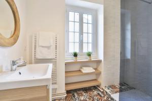 Le Scandinave 3 étoiles T2 lumineux hypercentre la plage à 2 pas !