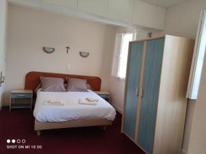 Hotels Hotel Du Rocher : photos des chambres