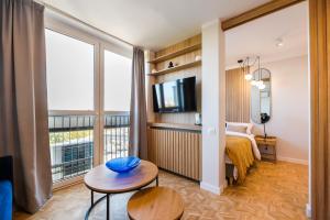Central Warsaw Skyway Apartment