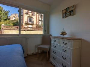 Appartements Les Tennis - Superbe appartement avec parking : photos des chambres