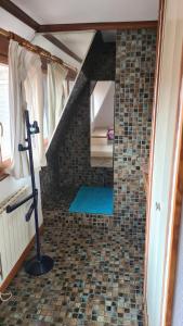 Face à la cathédrale