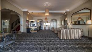Hotels CERISE Royan - Le Grand Hotel de la Plage : photos des chambres