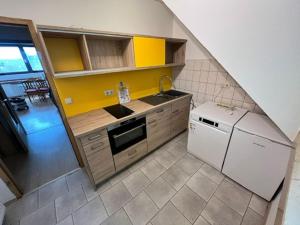 Schone Monteure Wohnung in Duisburg Meiderich 47137