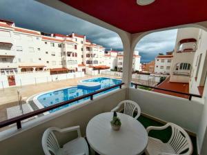 Dulos House Pool and free wifi