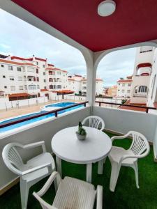 Dulos House Pool and free wifi