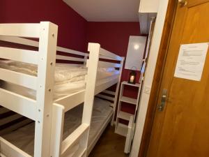 Appartement moderne avec terrasse, 6 personnes, parking inclus - FR-1-198-217