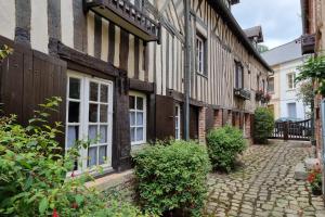 Appartements The Saint Jean Suite - Cozy for 2 - Center Honfleur : photos des chambres