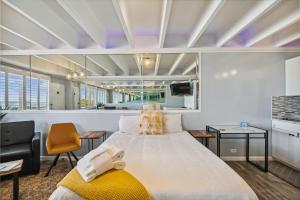 Fontainebleau Terrace #601 by Book That Condo