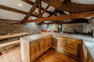 Bikers Base - 卡斯尔顿