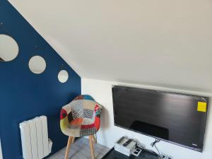 Les Lofts De Provins: Apt 6
