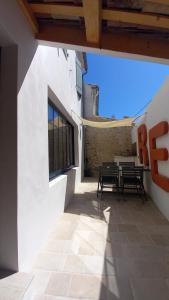 Maisons de vacances Maison de village avec cour a 700m de la plage : photos des chambres