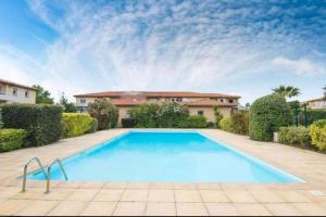 Appartements T2 Jardin-Tennis-Piscine-Netflix : photos des chambres