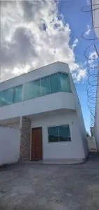 Casa Duplex 2 quartos com amplo quintal - Guriri