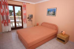 Studio with Terrace and Sea View room in Apartments by the sea Mali Losinj (Losinj) - 2489