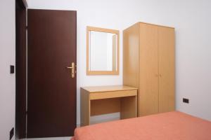 Apartments by the sea Mali Losinj (Losinj) - 2489