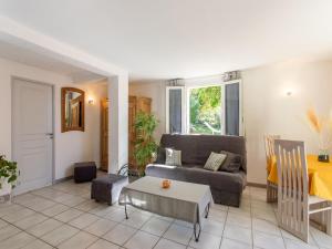 Maisons de vacances Cosy vacation home with terrace : photos des chambres