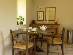 Maison de campagne charmante avec jardin au Château de Vesset - FR-1-489-64