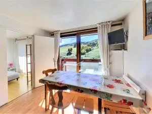 Appartement lumineux au pied des pistes avec balcon, accès piscine et toutes commodités - FR-1-267-239 - 艾尔比蒙通