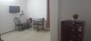 B & B Konni, Pathanamthitta