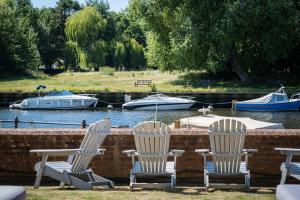 Captains Club Hotel & Spa