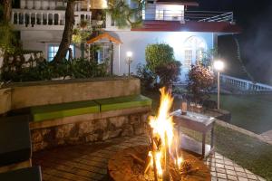 Misty Mountains Cottage - In the Lap of Nature!