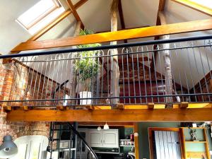 The Barn at Whitehouse Farm 18th century 3 bed Barn- Beautifully converted