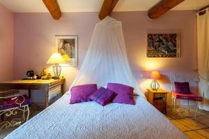 B&B / Chambres d'hotes La Bastide des Pins : photos des chambres