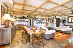 Villa Girasoli con piscina privata e SPA a 2km dalla spiaggia img14