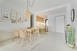 SUNSET WAVES fresh apartments