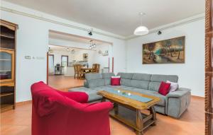Beautiful Apartment In Fazana With 4 Bedrooms And Wifi