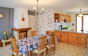 Maisons de vacances Beautiful home in Payzac with 2 Bedrooms and WiFi : photos des chambres