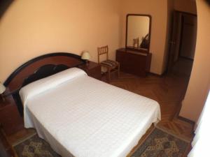 Apartment - 2 Bedrooms - 0137