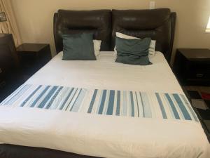 Safari Deluxe Rooms - elegant rooms with access to beautiful garden & pool