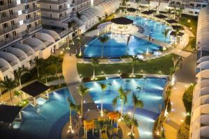 Nice and Simple 1 Bedroom in Shell Residences