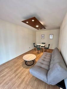 Central y cómodo Depto en Providencia