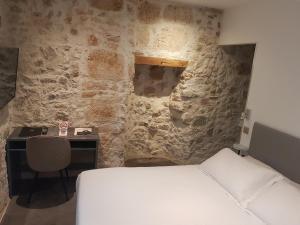 Hotels Hotel de la Couronne : photos des chambres