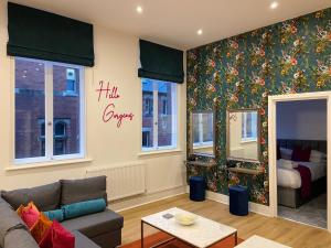 Apartment 5 4 bedrooms, sleeps x 15