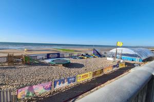 Appartements Grand appartement Vue sur mer a Cabourg : photos des chambres