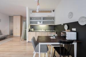 King Care Apartment with AC