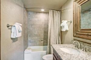 3 Bedroom Ski In, Ski Out Mountain Vacation Rental Located Next To Historic Main Street In Downtown Breckenridge