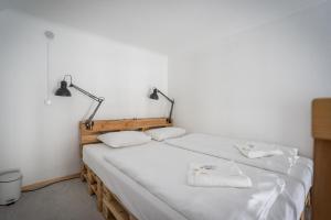 Retro Rebel Mode Apartment