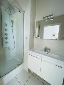 Hotels Hotel de La Plage - Mahogany : photos des chambres