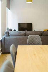 Apartment 1 2 bedrooms, sleeps x 6