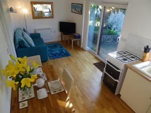 Oakey Orchard - cosy apartment in Tamar Valley, Cornwall
