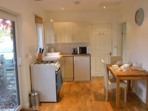 Oakey Orchard - cosy apartment in Tamar Valley, Cornwall