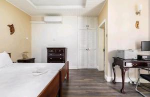 Sleek 4PPL apartment, Pool, Parking, Gated, CCTV & Wifi