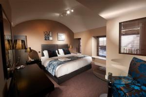 Executive Double Room room in Duke Of Normandie