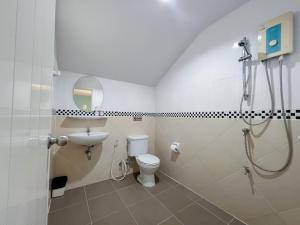 The 4 Blocks at Kata noi